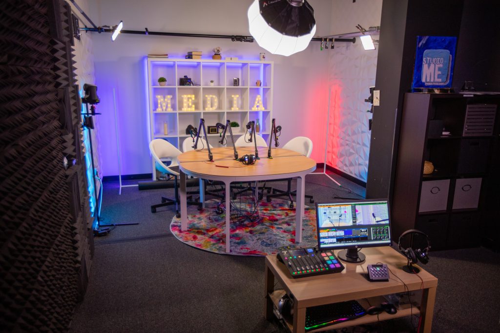Podcast Lounge